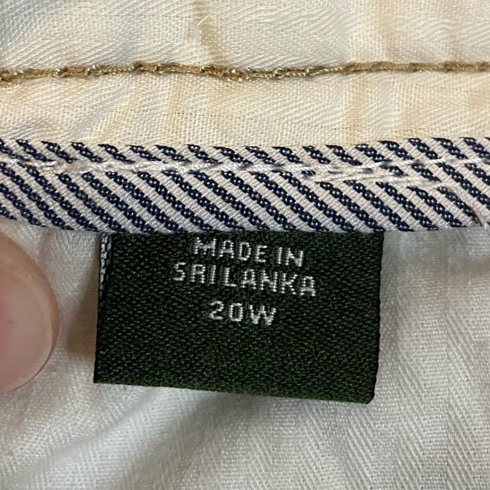 Eddie Bauer dark tan khaki ‘Blakely’ capri pants plus sz 20W - Picture 10 of 13